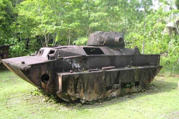 Auf Peleliu finden sich alte Panzer