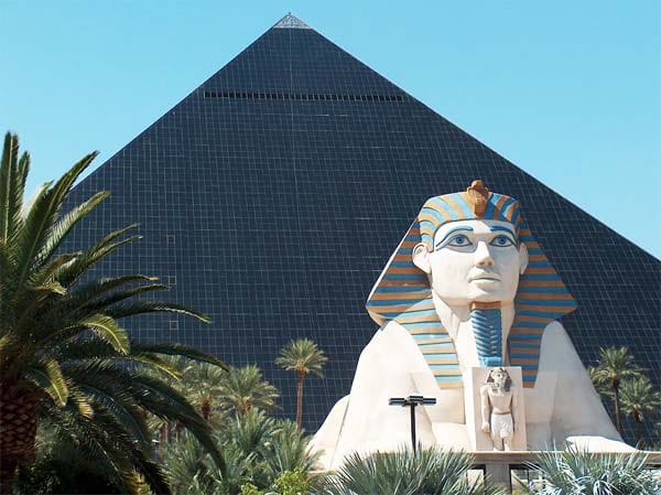 Das Hotel Luxor: Pharaonen wären beim Anblick dieser Luxuspyramide erblasst.