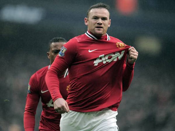 Platz 5: Wayne Rooney von Manchester United. Der Marktwert des 26-jährigen englischen Nationalstürmers liegt bei 54 Millionen Euro. Er kam 2004 vom FC Everton zu den Red Devils und traf in 342 Partien ganze 163 mal ins gegnerische Netz. Auch seine 83 Vorlagen bescheinigen dem bulligen Offensiv-Allrounder jede Menge Spielverständnis.
