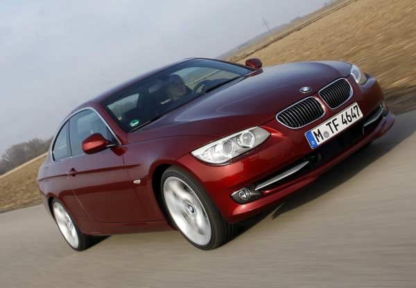 Der Normverbrauch der BMW liegt bei 5,2 Litern.