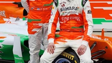 Bei Force India ersetzt ein Deutscher einen Deutschen. Adrian Sutil muss für Niko Hülkenberg (re.) weichen. Hülkenberg war zuvor Testfahrer bei dem indischen Rennstall.