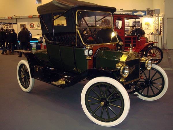 "Tin Lizzy" auf Platz 2: Das T-Modell von Ford verkaufte sich von 1908 bis 1915 gut 15 Millionen mal.