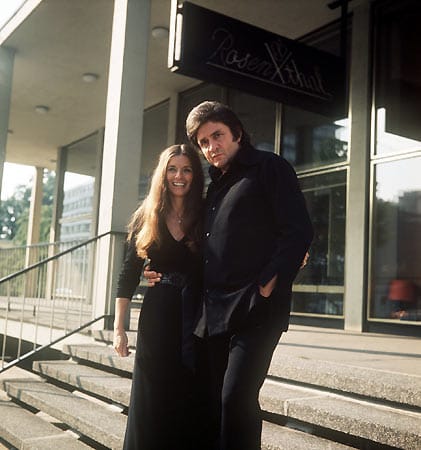 Johnny Cash und seine ebenfalls singende Frau June Carter bei einem ihrer vielen Deutschlandaufenthalte am 24. Juli 1972 in Berlin.
