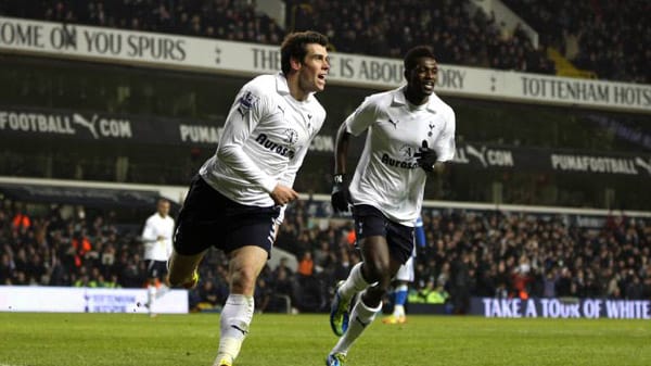 Gareth Bale (li.) und Emmanuel Adebayor, zwei Tor-Garanten bei Tottenham Hotspur.