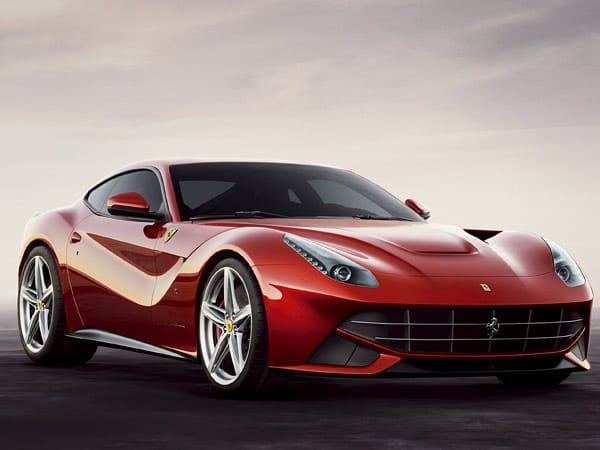 Hier steht der schnellste Ferrari aller Zeiten: In 3,1 Sekunden geht es auf Tempo 100, die Höchstgeschwindigkeit liegt jenseits von 340 km/h.
