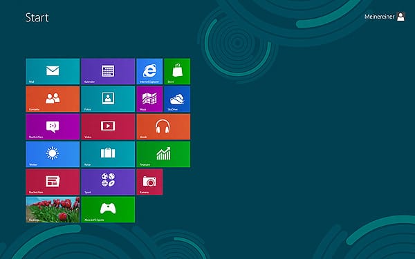 Beim neuen Startscreen von Windows 8 zeigen Live-Kacheln aktuelle Informationen wie Wetter, Börsenkurse und Termine.