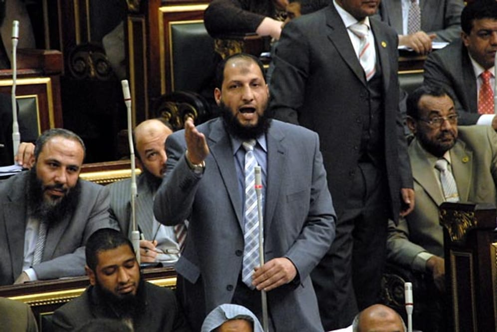 Eine Nasen-OP wird dem ägyptischen Abgeordneten Anwar al-Balkimi zum Verhängnis