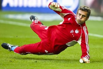 Hans-Jörg Butt: Der Torwart-Oldie wird seine Handschuhe nach Ende der Saison an den Nagel hängen. Dem 37-Jährigen winkt ein Job in der Jugendabteilung des FC Bayern.