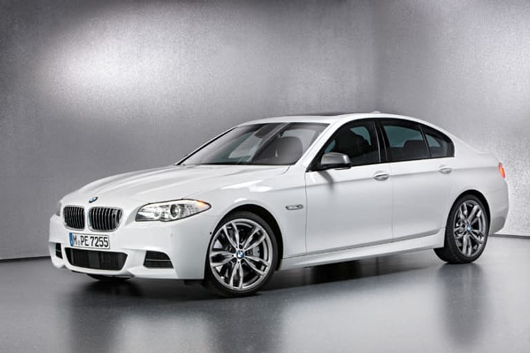 Für etwas mehr als 80.000 Euro bekommt man bei BMW auch einen Tri-Turbo-Diesel mit 381 PS.