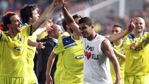 Die Spieler von Nikosia feiern den größten Erfolg ihrer Klubgeschichte.