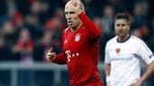 Arjen Robben erzielt schon früh die 1:0-Führung in der Allianz-Arena in München und stellt damit die Weichen auf Sieg.