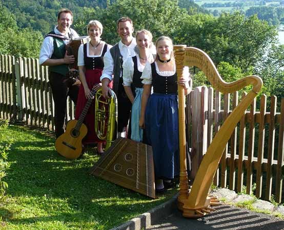 Die junge, dynamische Gruppe namens Die flotten Dreiviertler ist seit mehreren Jahren fixer Bestandteil der Montafoner Volksmusiktage.