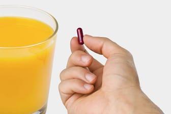 Darf man Tabletten mit Orangensaft einnehmen?