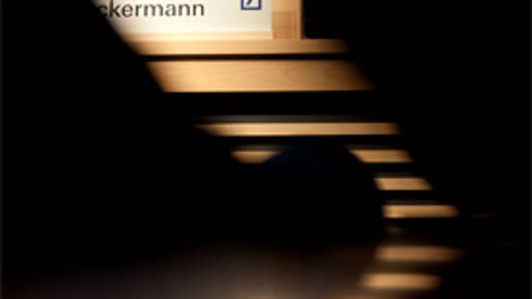 Mit einer Zustimmung von lediglich 27 Prozent ebenfalls unter den eher unbeliebten Unternehmern: Josef Ackermann (Vorstandsvorsitzender Deutsche Bank)