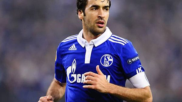 Raul trifft auf seine spanischen Landsleute.