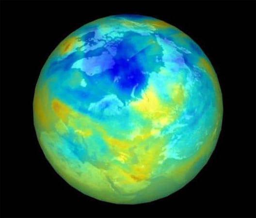 ...doch insgesamt gelange nun weniger UV-Strahlung auf die Nordhalbkugel, berichten Forscher - die Ozonschicht beginne zu heilen.