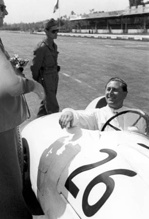 Oswald Karch, geboren am 6. März 1917 und gestorben am 28. Januar 2009, fährt 1953 in der Formel 1 einen Veritas.