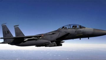 Die F-15 von McDonnell Douglas der amerikanischen Air-Force ist der wichtigste Exportschlager der amerikanischen Luftwaffe. Die Lieferung von 70 Flugzeugen dieses Typs nach Saudi-Arabien war die größte Auktion amerikanischer Militärtechnologie in den letzten Jahren.