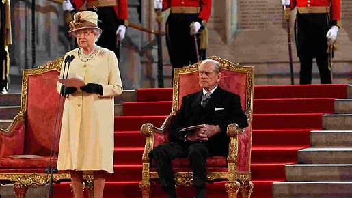 Königin Elizabeth II. und ihr Ehemann Prinz Philip in Westminster Hall