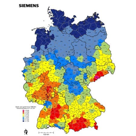Neuer Atlas des Blitzinformationsdienstes der Firma Siemens (Blids): In Deutschland am häufigsten vom Blitz getroffen wird seinen Daten zufolge der Mittlere Erzgebirgskreis. Die Farbe Lila bedeutet, dass dort bis zu 5,8 Blitze pro Quadratkilometer einschlagen. In dunkelblauen Regionen schlagen im Durchschitt maximal 1,33 Blitze pro Quadratkilometer ein.