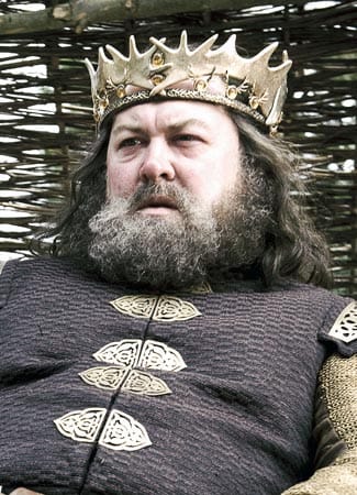 Seit der Rebellion gegen König Aerys, die er gemeinsam mit Eddard Stark anführte, sitzt Robert Baratheon (Mark Addy) als König auf dem Eisernen Thron und ist der Herrscher über die "Sieben Königslande". Allerdings ist er eher Krieger als Politiker. Die Jahre als König haben den einstmals mutigen, kraftstrotzenden Helden zu einem phlegmatischen und oftmals mürrischen Mann gemacht.