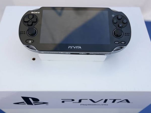 Playstation Vita: mit Touchscreen und internetfähig