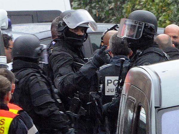 Nach dem Einsatz im Drama von Toulouse wird Kritik an Raid laut - denn nach über 30 Stunden tötete die Einheit den mutmaßlichen Serien-Attentäter, anstatt ihn lebend zu fassen.