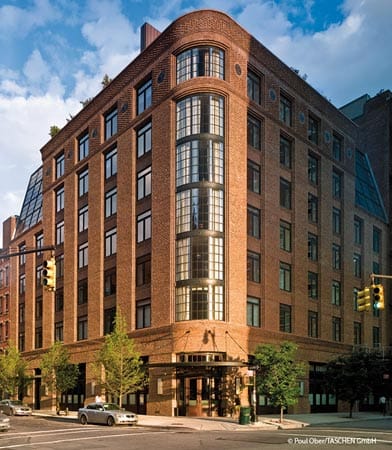 Robert De Niro besitzt das "The Greenwich Hotel" in New York City.