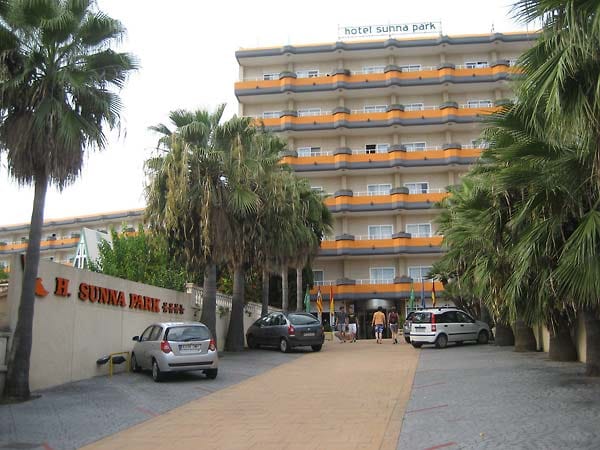 Und auch das "Sunna Park Hotel" auf Mallorca enttäuschte seine Gäste mit...