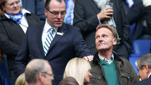 Schalke-Boss Clemens Tönnies (li.) und BVB-Geschäftsführer Hans-Joachim Watzke sind unterschiedlicher Meinung. Schalke-Boss Clemens Tönnies (li.) und BVB-Geschäftsführer Hans-Joachim Watzke sind unterschiedlicher Meinung.