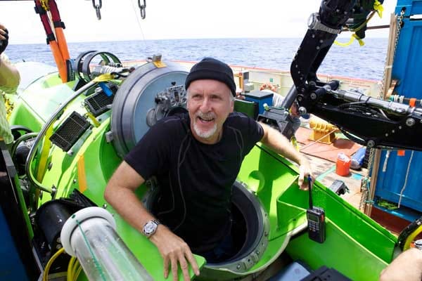 "Titanic"-Regisseur James Cameron hat sich einen Traum erfüllt und ist mit einem Spezial-U-Boot zum tiefsten Punkt der Weltmeere getaucht.