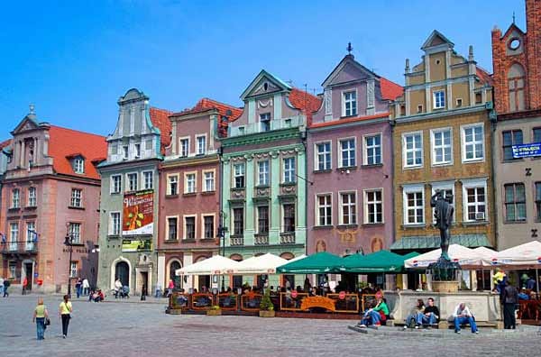 Posen: Die mit 557.000 Einwohnern fünftgrößte Stadt Polens ist vor allem als Messestadt bekannt. Posen war seit dem Mittelalter ein wichtiges Handelszentrum, heute steht die Stadt in Sachen Wirtschaftsentwicklung hinter Warschau auf Platz zwei in Polen.