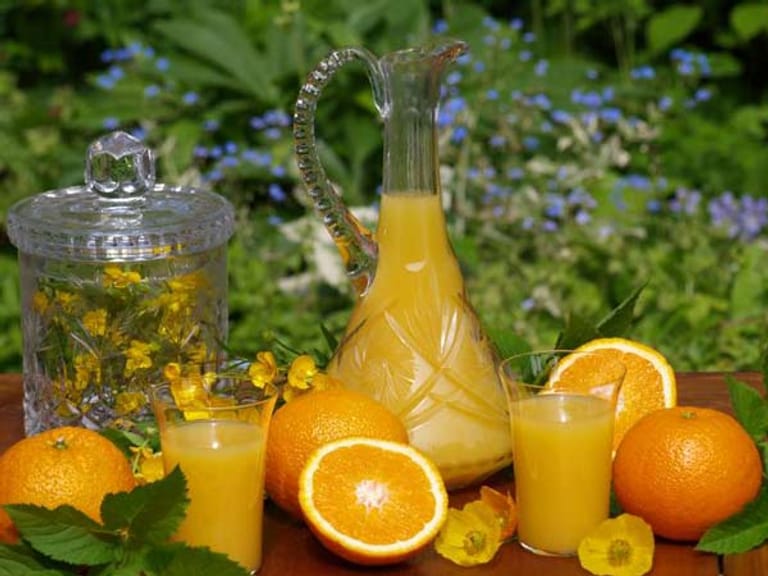 Orangensaft hilft bei Kopfschmerzen