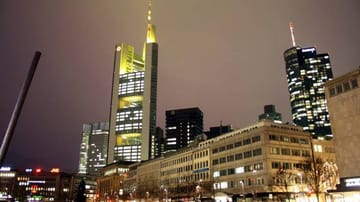 Mit fast 260 Metern ist der Commerzbank Tower in Frankfurt das höchste Bürogebäude Deutschlands. (Quelle: Emporis)