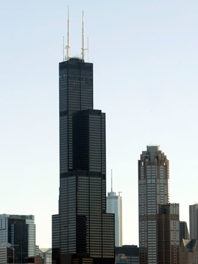 Der Willis Tower steht in Chicago. Das neunthöchste Gebäude der Welt kann 442 Meter vorweisen und belegt den elften Platz in der Liste der höchsten Wolkenkratzer der Welt. (Quelle: Emporis)
