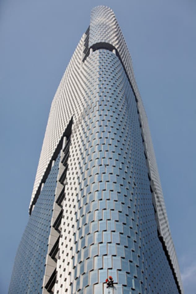 Das Nanjing Greenland Financial Center ist mit einer Höhe von 450 Metern der zweithöchste Wolkenkratzer Chinas. In der Welt belegt das Gebäude den zehnten Platz. (Quelle: Emporis)
