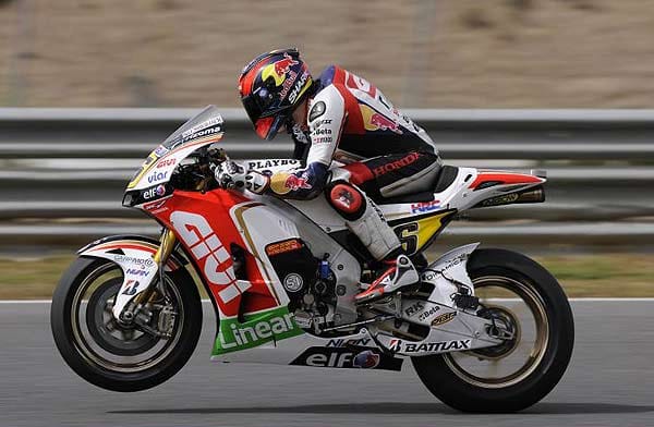 Ein Traum geht in Erfüllung: In der Saison 2012 startet Bradl für das italienische Team LCR-Honda in der MotoGP.