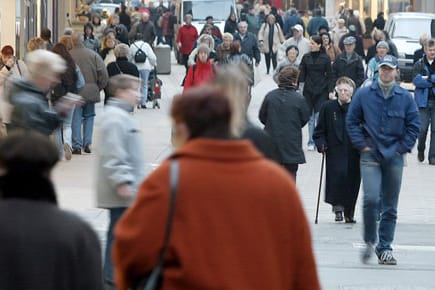 Eine Fußgängerzone in Dortmund: Was tun, wenn das Verhältnis zwischen Alt und Jung kippt?