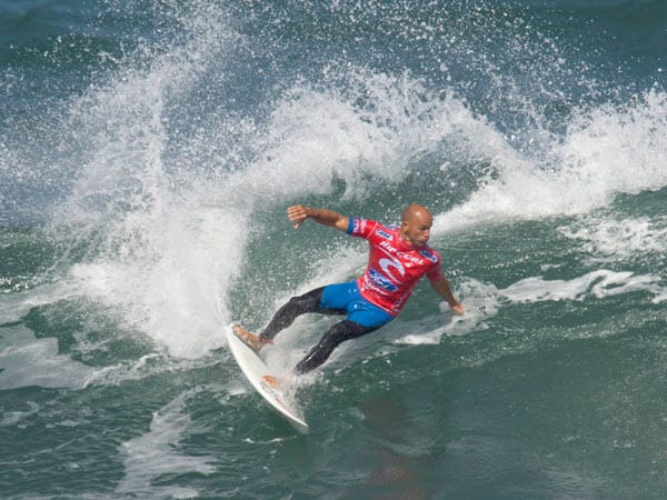 Surf-Superstar Kelly Slater (USA) zeigt seine Künste beim Rip Curl Pro Bells Beach in Australien.