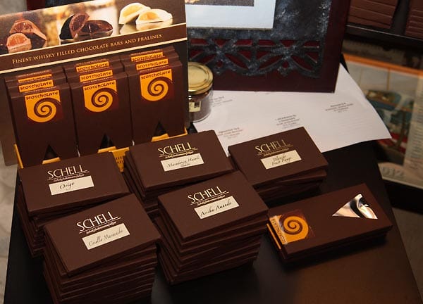 Die Schokolade stammte von der Firma Schell aus Gundelsheim am Neckar und Scotcholate aus Hamburg.