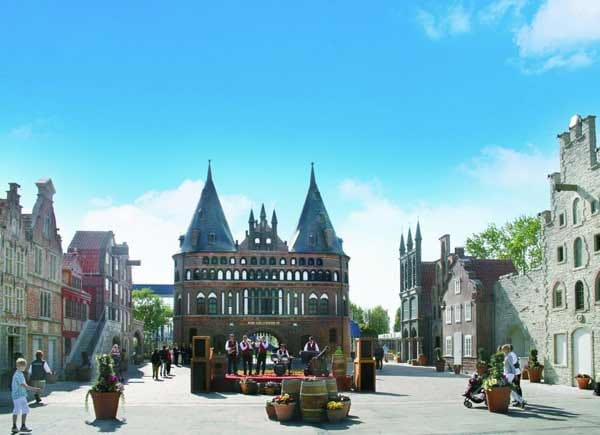 Die Themenwelt im Hansa-Park "Hanse in Europa" wird erweitert (hier Holstentor, Lübeck).