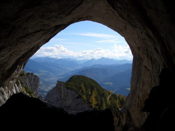 Eishöhle in Werfen/Österreich: Eisriesenwelt – so wird die größte Eishöhle der Welt genannt.