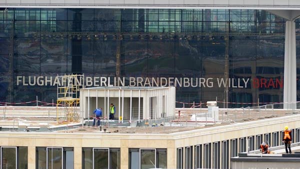 Bald geht der Umzug zum neuen Flughafen Berlins wohl über die Bühne