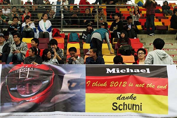 "danke Schumi": der "Michael-Schumacher-Fanclub Shanghai" mit seiner Liebeserklärung an den Deutschen.