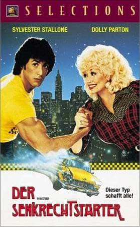 Nachdem sich Sylvester Stallone mit "Rocky" und "Rambo" als Actionstar einen Namen gemacht hatte, versuchte er sich an der Seite von Dolly Parton in der Komödie "Der Senkrechstarter" (1984). Seine Darstellung eines aufstrebenden Countrysängers war allerding nicht nur wegen seines nicht vorhandenen Gesangstalents komplett daneben. Nur das Filmplakat ist noch widerlicher.
