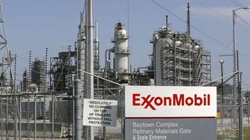 Exxon Mobil ist das größte Unternehmen auf der Welt. Der Ölmulti machte im Jahr 2011 einen Umsatz von 433,5 Milliarden Dollar und kam auf einen Marktwert von 407,4 Milliarden Dollar. Ausschlaggebend für eine Bewertung sind der Gewinn, Umsatz, Marktwert sowie das Kapital eines Unternehmens.