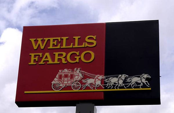 Und wieder ein Finanzinstitut: Platz 9 geht an Wells Fargo. Das US-amerikanisches Finanzdienstleistungsunternehmen, mit Firmensitz in San Francisco, machte zwar nur einen Umsatz von 87,6 Milliarden Dollar, dafür belief sich das Kapital auf 1313,9 Milliarden Dollar.