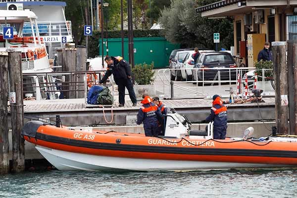 Bei einem Segelausflug auf dem Gardasee verunglücken drei deutsche Touristen.