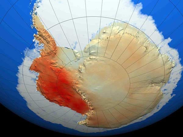 Das Schelfeis der Antarktis schmilzt jedoch ungewöhnlich schnell.