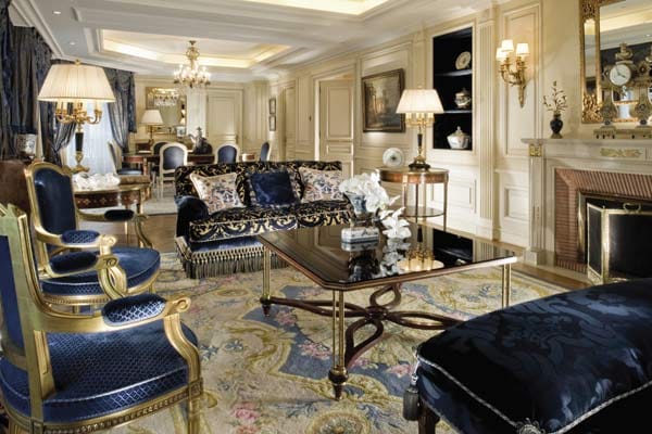Eine Nacht in der Pariser Suite kostet bis rund 15.000 Euro.